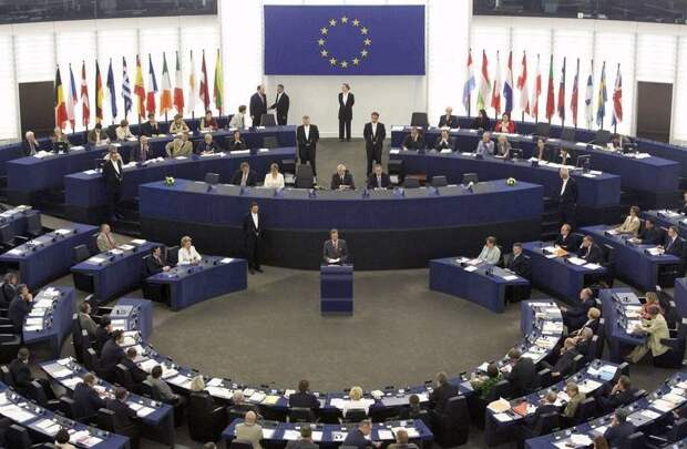 Санкции ЕС: С ФСБ и СВР снимут запрет на въезд в Европу