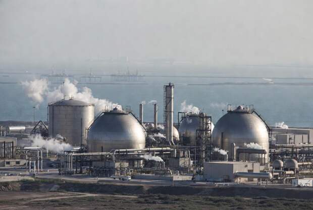 Атака БПЛА заставила Катар отложить расширение производства СПГ до 2027 года