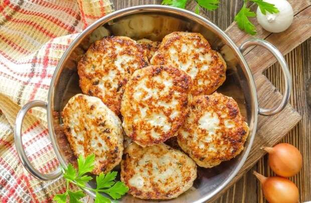 Что не любят котлеты? Неочевидные враги котлет. И почему они высокими, сочными и пышными не удаются Что не любят котлеты? Неочевидные враги котлет. И почему они высокими, сочными и пышными не удаются