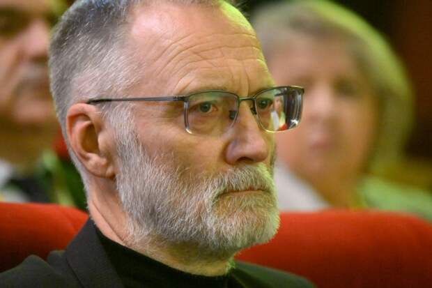 Блогер Михеев подал новый судебный иск к экс-продюсеру «Ласкового мая» Разину