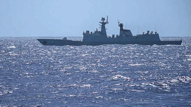 Корабли СФ отрабатывают применение высокоточного оружия в Атлантическом океане