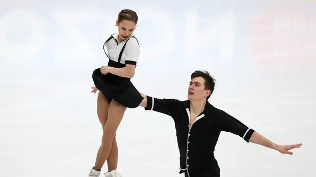 Фигуристы Павлюченко и Ходыкин стали вторыми в короткой программе на Skate Canada
