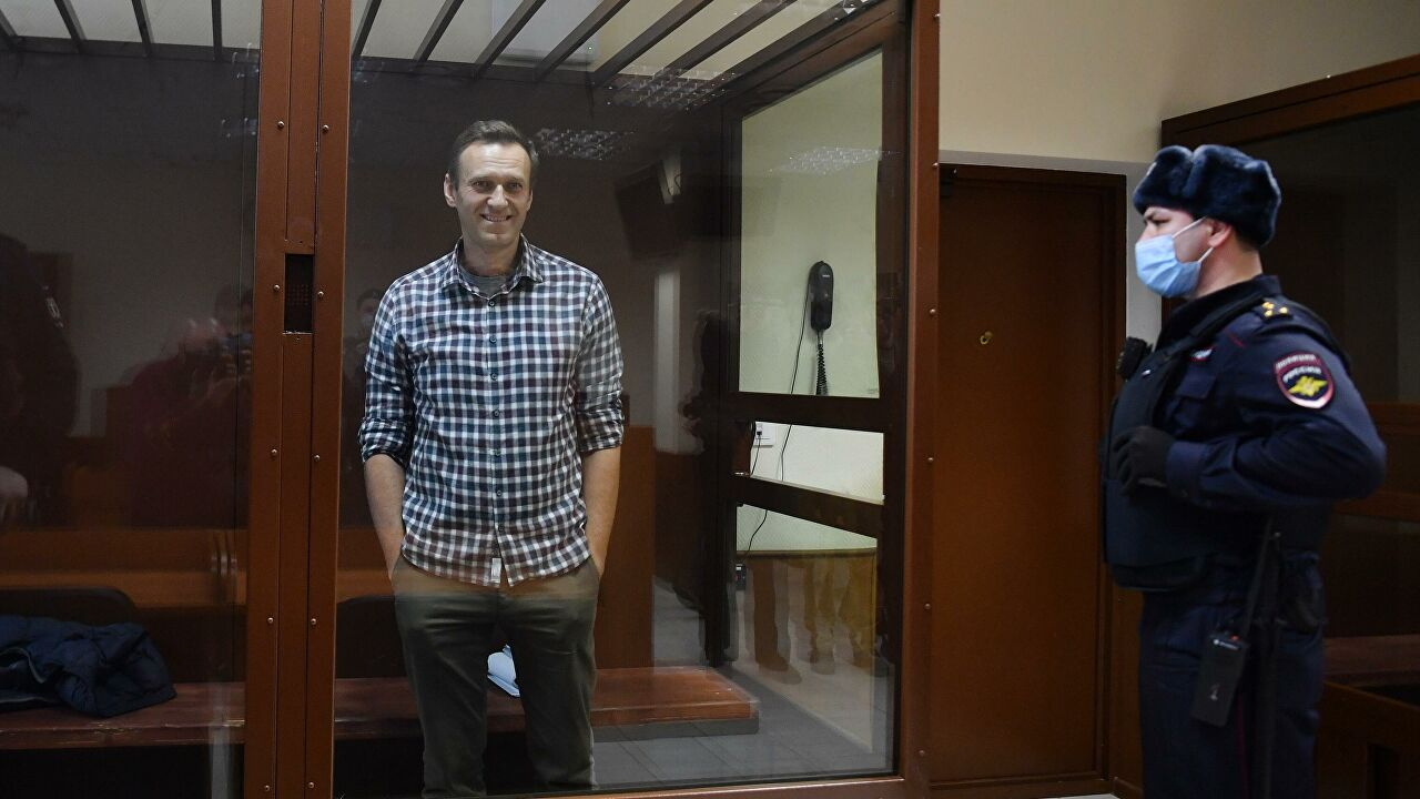 Агента Навального представить к награде
