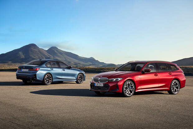 BMW представила обновленные седан и универсал 3-series