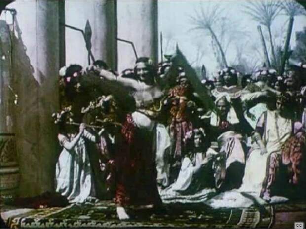 Кадр фильма «Salomе», колоризованного трафаретным способом «Патеколор». 1910 год