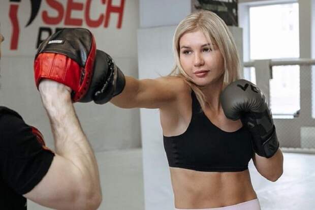 Дарья Железнякова, боевая красавица из лиги UFC