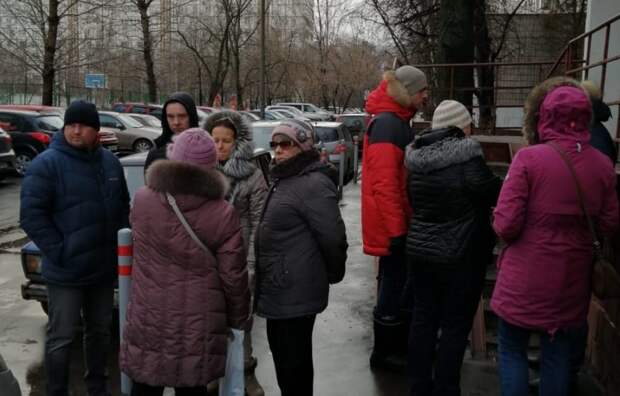 Глава управы Максим Недашковский проведет обход на Инженерной улице Фото: управа Алтуфьевского района
