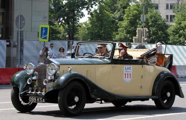 Ежегодное ралли ретро-автомобилей в Москве отлдтаймер, ралли, ретро автомобили