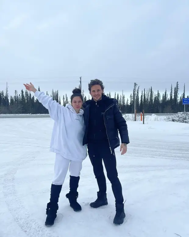 Алина Загитова показала фото без макияжа