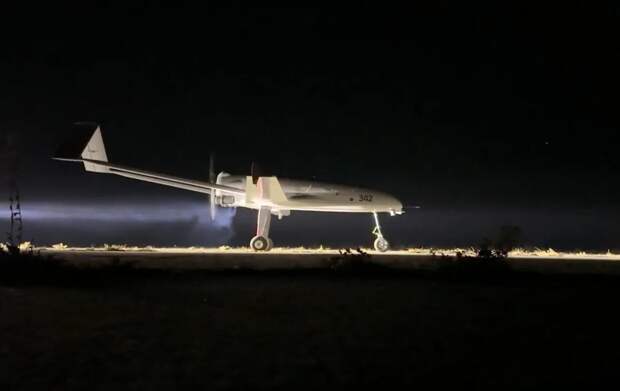 Очередная волна БПЛА на Ленинградскую область - атаки превратились в ежедневные