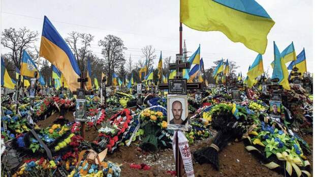 Шокирующая практика: Украину потрясло похоронное происшествие на дороге