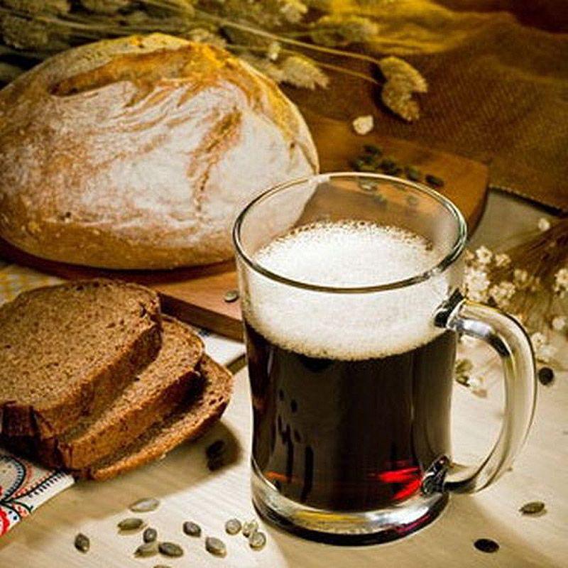 «Взрослые закусывают этим водку — так вкуснее»: иностранцы о русской кухне