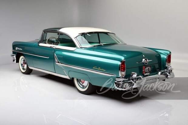 Думаете, панорамные крыши появились недавно? Посмотрите на этот на Mercury Montclair 1955 года