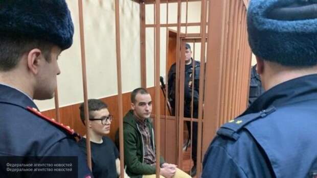 Полиция задержала участников пикета в поддержку террористической «Сети» Полиция задержала участников пикета в поддержку террористической «Сети»