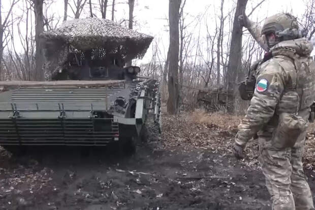 Экипажи БМП-2 с боевым модулем «Бережок» «Южной» группировки войск обеспечили успешные действия штурмовых групп на Кураховском направлении СВО