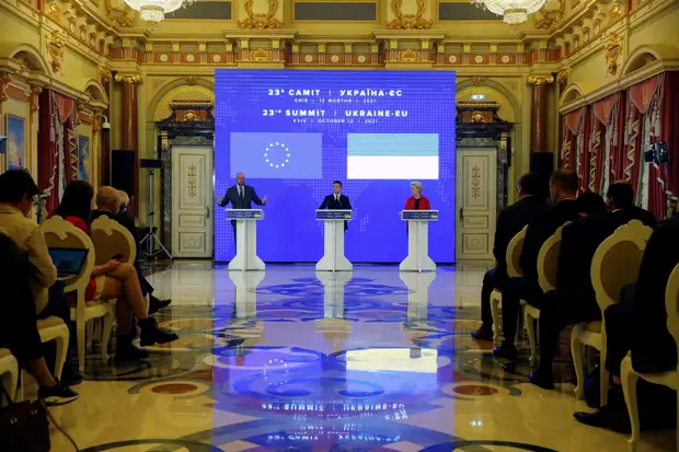 «Поддержка конфликтности»: как ЕС выделяет деньги пострадавшим в Донбассе и готовит военную миссию на Украине