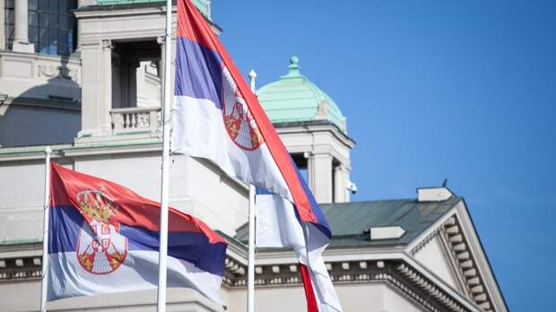 Столкновения с полицией на улицах Белграда: к протестующим вышел президент Вучич