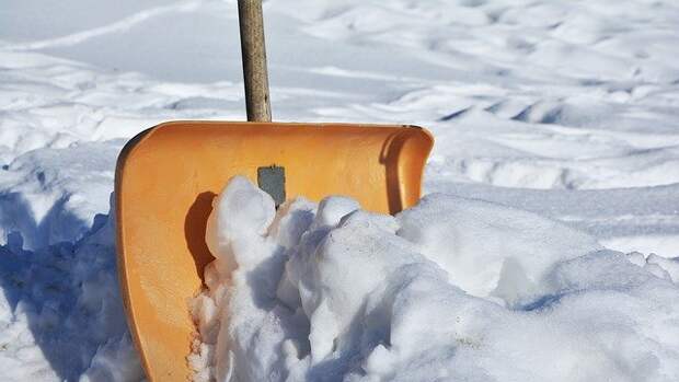 Более трех тысяч кубометров снега вывезли с начала года с улиц района Марьино