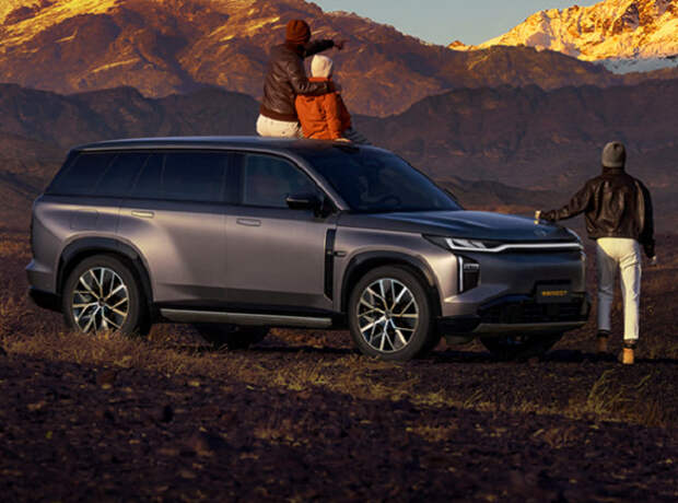 GAC привезет в Россию гибридный кроссовер S7