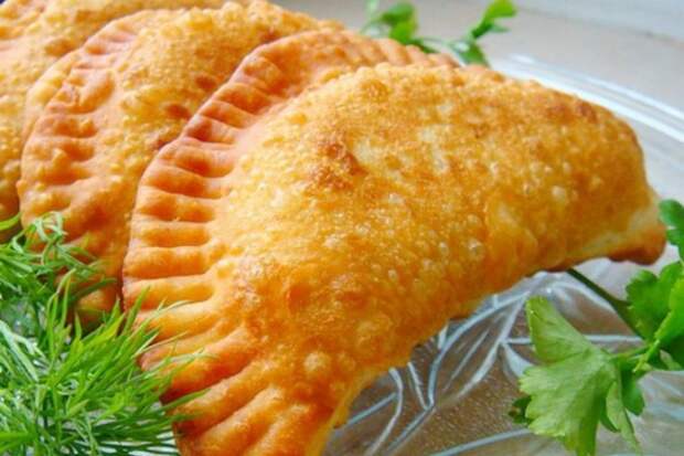 Хрустящие чебуреки «Под градусом» Хрустящие чебуреки «Под градусом»