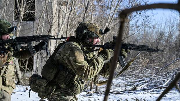 Минобороны показало, как военные ВС России освобождали Ясеновое в ДНР