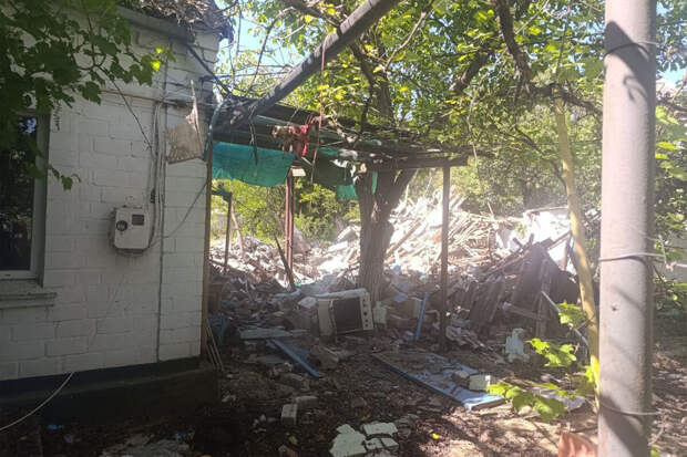 Сальдо: в результате обстрела ВСУ поселка Днепряны поврежден частный дом