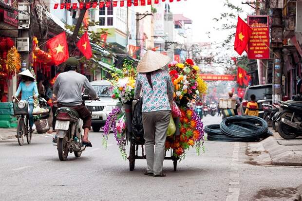 Столица Вьетнама уже более тысячи лет, сочетающая в себе традиционную вьетнамскую культуру и французскую колониальную атмосферу.
