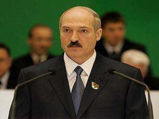 Лукашенко: националистов пытаюсь держать на привязи Лукашенко: националистов пытаюсь держать на привязи
