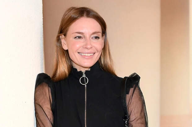 «Не про теплый плед»: почему 48-летняя Любовь Толкалина не боится обнажаться и что скрывает ее личная жизнь