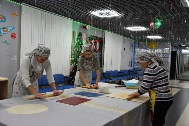 В Бавлинском районе волонтеры готовят домашние продукты для участников СВО