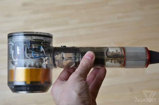 Инновационный сверхзвуковой фен от Dyson (13 фото + видео)