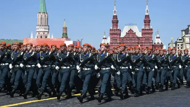 Минобороны заявило об отсутствии больных COVID-19 среди участников парада Победы