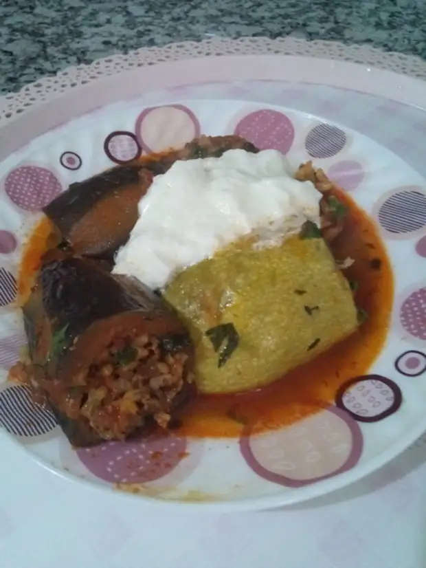 Долма из баклажанов и кабачков