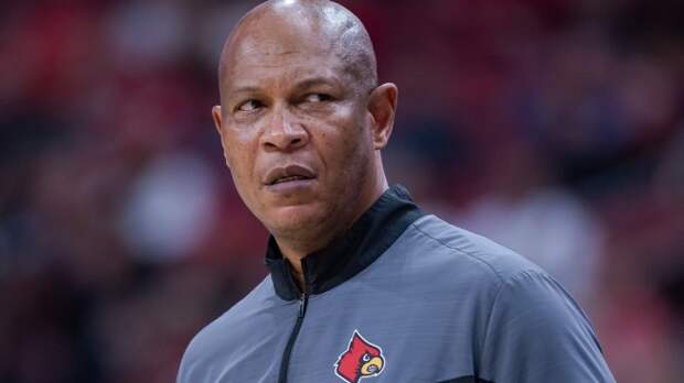 Louisville basketball coach Kenny Payne