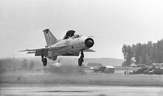Сверхзвуковой истребитель МиГ-21, 1967 год Сергей Преображенский/ТАСС
