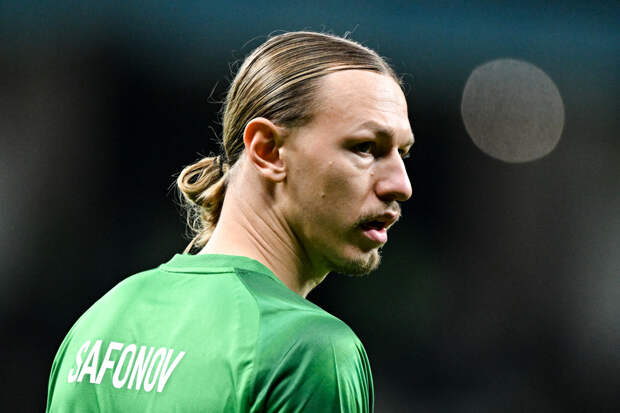 Вратарь ПСЖ Сафонов выиграл суд у бывшей жены
