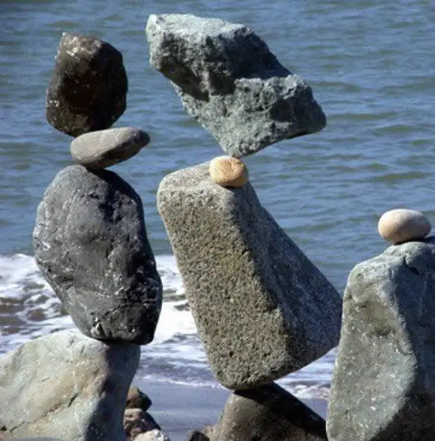 Friend stone. Камень в искусстве. Камни друг на друге. Карелия камни друг на друге. Балансирующие камни.