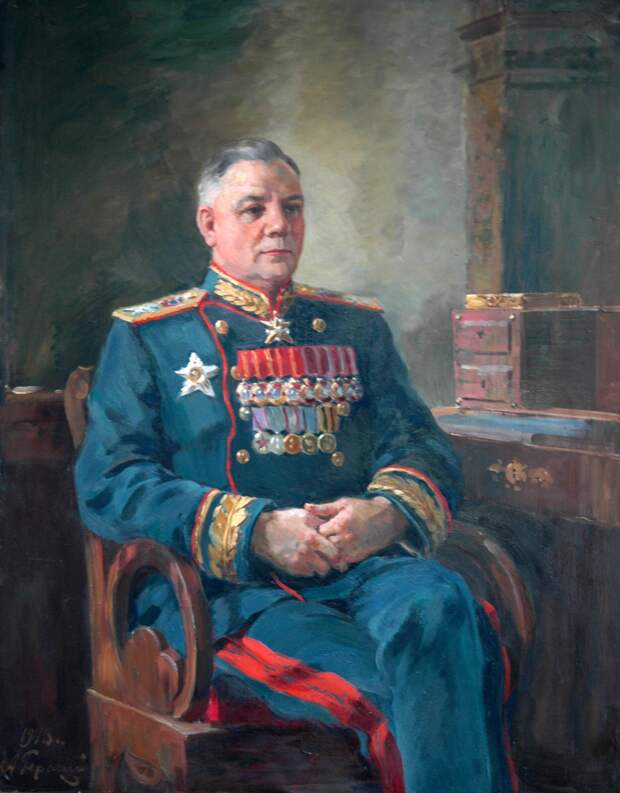 Хоть Ворошилов и покровительствовал Кулику, не считал того выдающимся военачальником, говоря, что ему ближе партизанские действия, чем военная стратегия. 