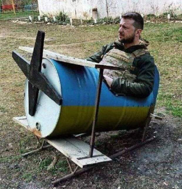 Константинов предложил переселить Зеленского с Украины