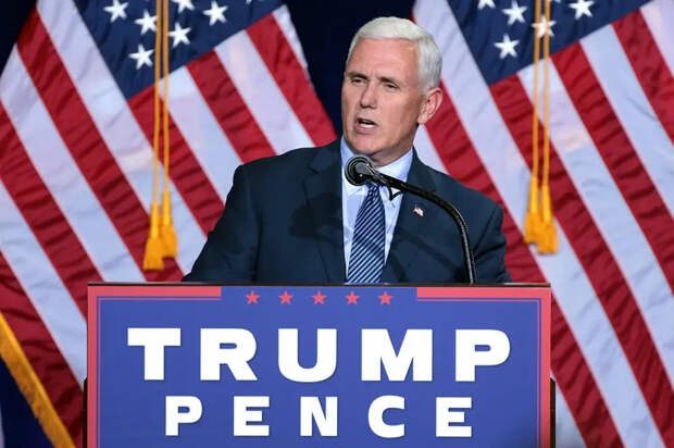 Бывший вице-президент США поддержал решение Трампа возобновить военную помощь Украине
