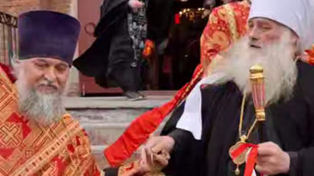 Благодатный огонь доставлен в Барнаул / Фото: 