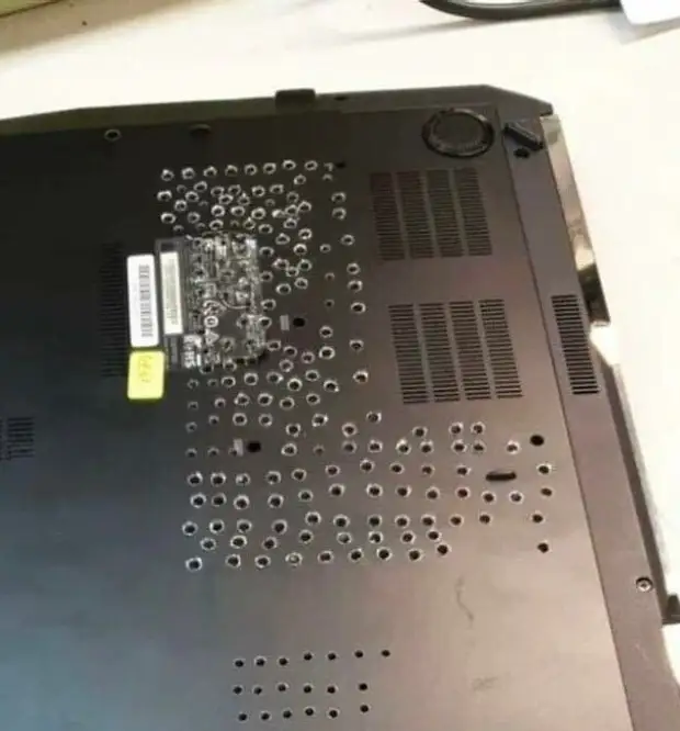 Сотрудники службы технической поддержки делятся наихудшими случаями, которые они видели во время работы