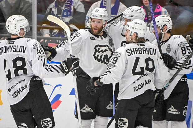 "Динамо" второй раз по ходу сезона обыграло "Металлург" в матче КХЛ