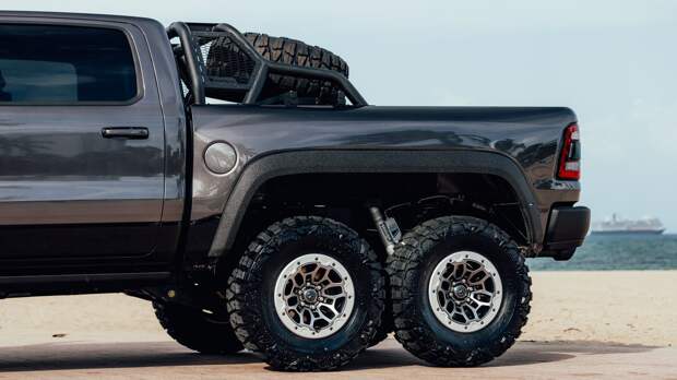 Дикий Ram 1500 TRX 6x6 Warlord, готовый к апокалипсису