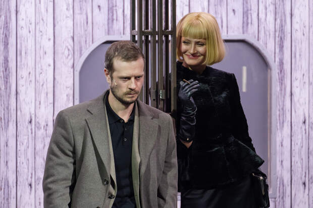 Сцена из спектакля «Воскресение»