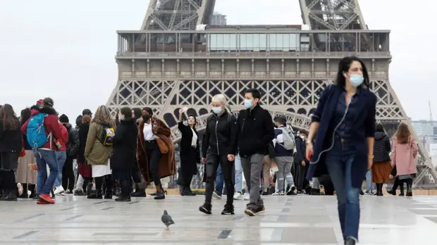 Во Франции за сутки выявили более 47 тысяч случаев коронавируса