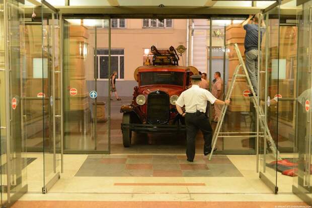 Автомобильный ГУМ авто, гум, выставка, советские автомобили