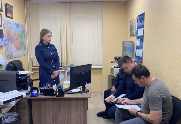 Трое сотрудников МВД Симферополя подозреваются в получении взятки в размере 1 млн рублей