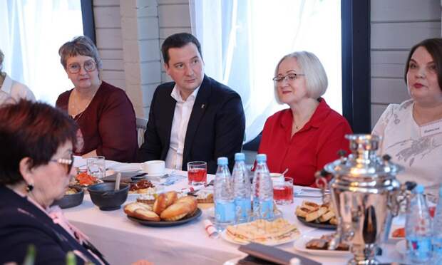 В Архангельской области планируют создать службу помощи мамам