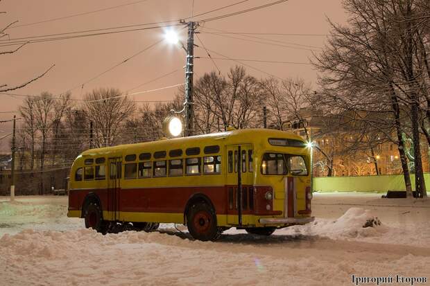 Автобус ЗиС-154 - новый экспонат музея Санкт-Петербурга ЗиС-154, автобус, зис, музей
